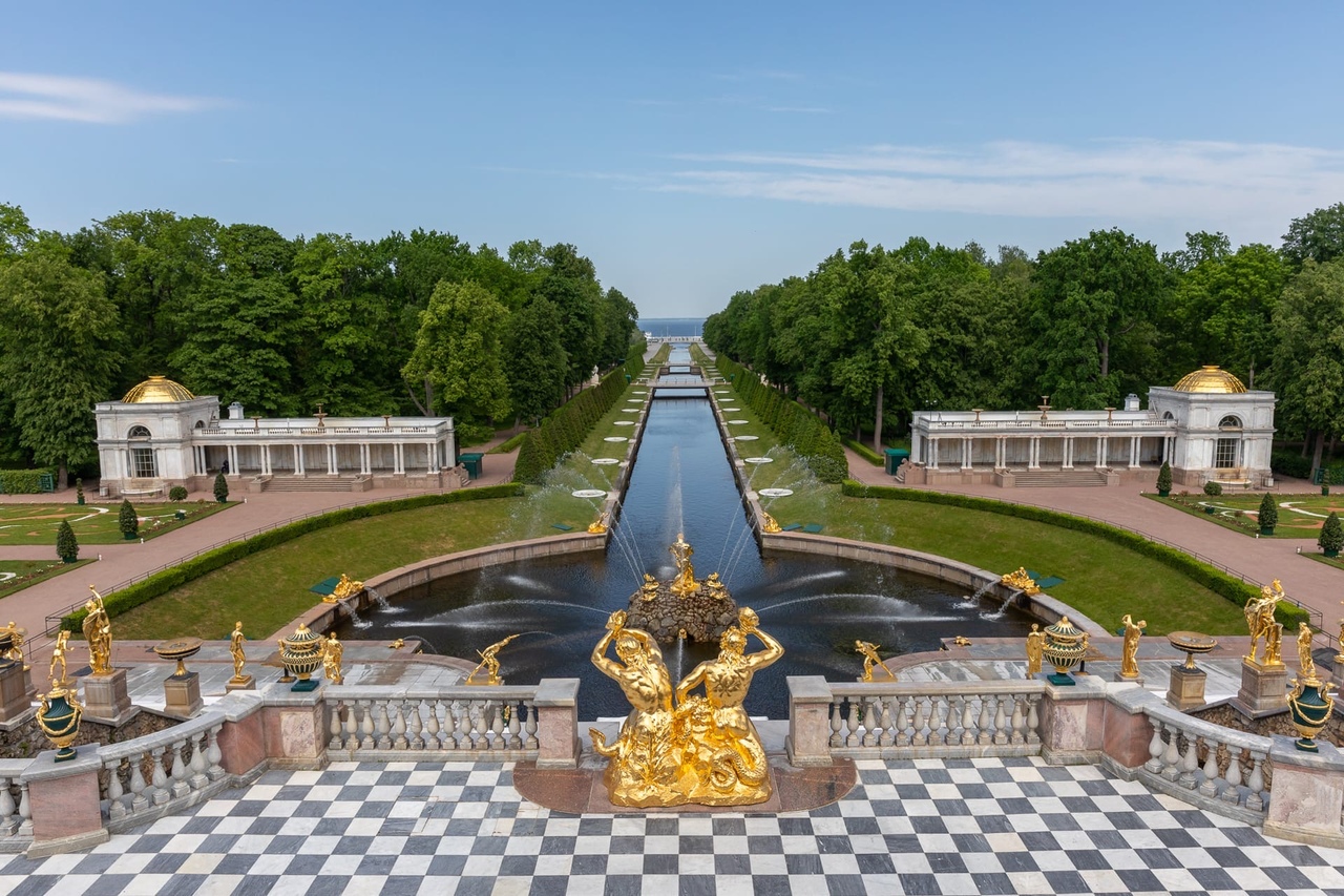 3 июля откроются для посетителей фонтаны и парки Петергофа.